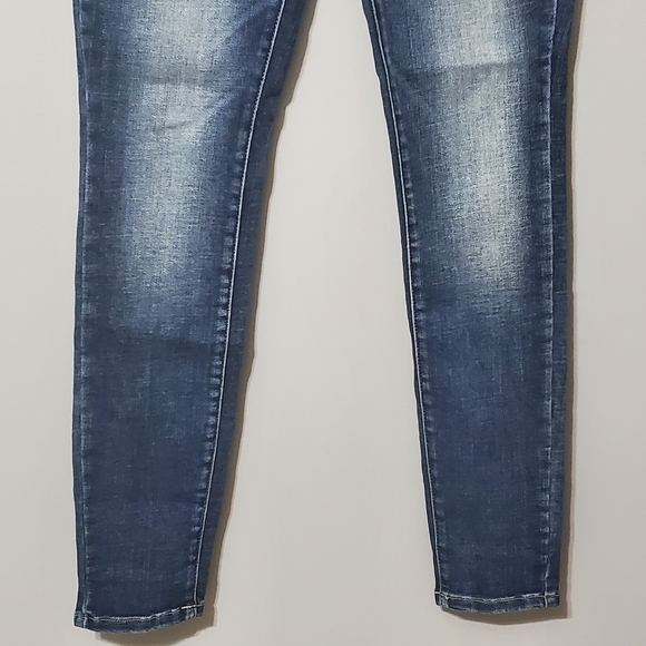 KanCan Women's High Rise Skinny Blue Dark Wash Jeans Size 28 - Picture 3 of 9
